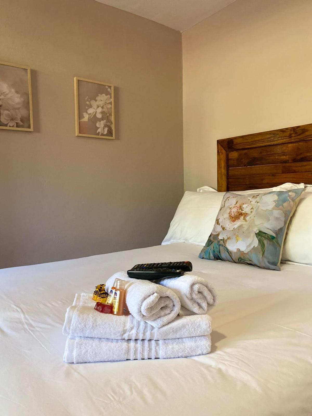 The Ultimate Lodge Louis Trichardt Esterno foto
