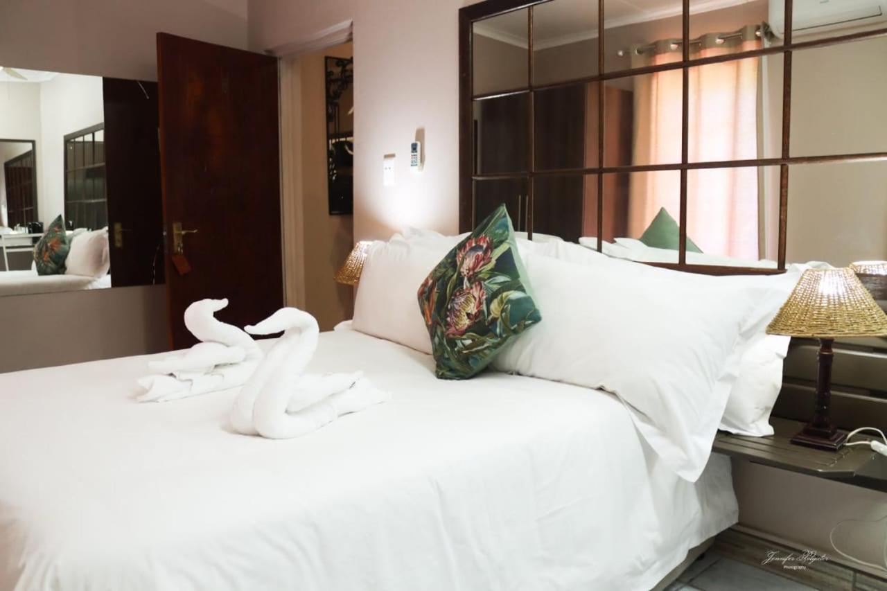 The Ultimate Lodge Louis Trichardt Esterno foto