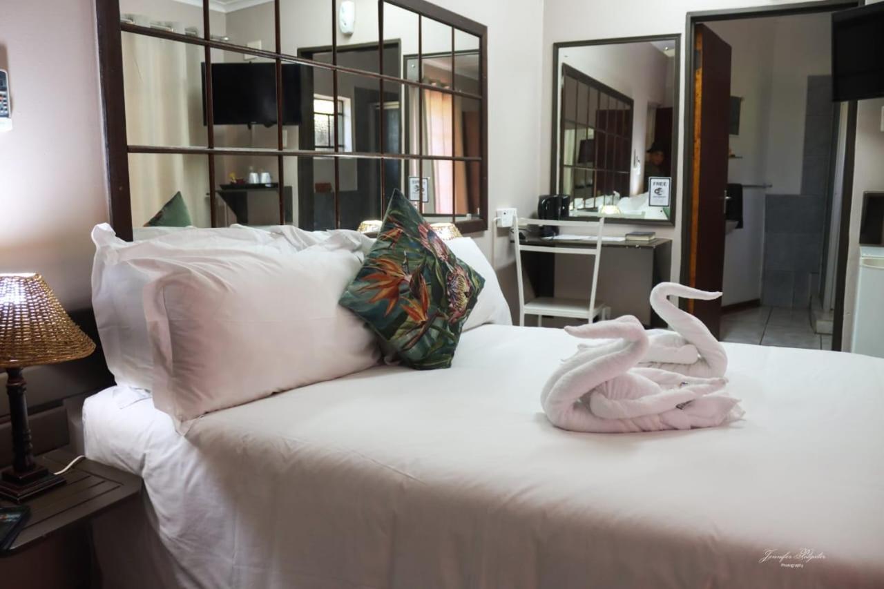The Ultimate Lodge Louis Trichardt Esterno foto